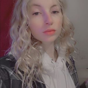 Meet your Posher, Maggie